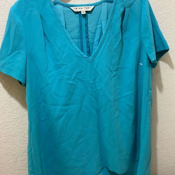 TRINA TURK Floramina Open Shoulder V-Neck Short Sleeve Top M Turquoise Blue NWOT - Picture 3 of 8
